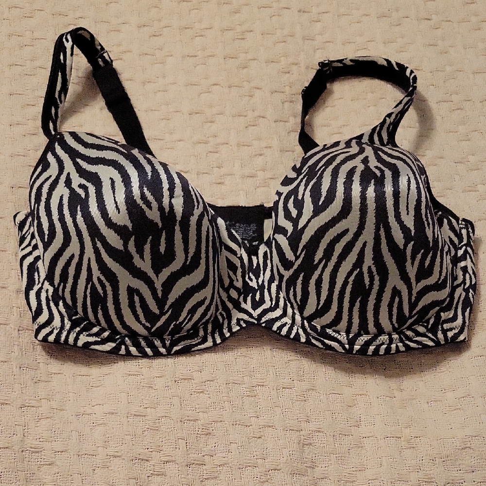 Playtex Black and White Zebra Print Bra